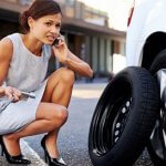 Женщина за рулем: что делать во время поломки авто?